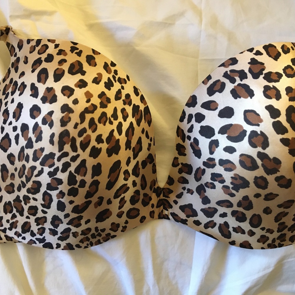 Lane Bryant Cacique 40DDD Leopard Plunge bra